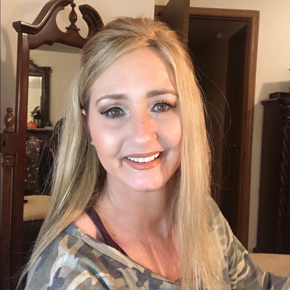 Meet your Posher, Cathey